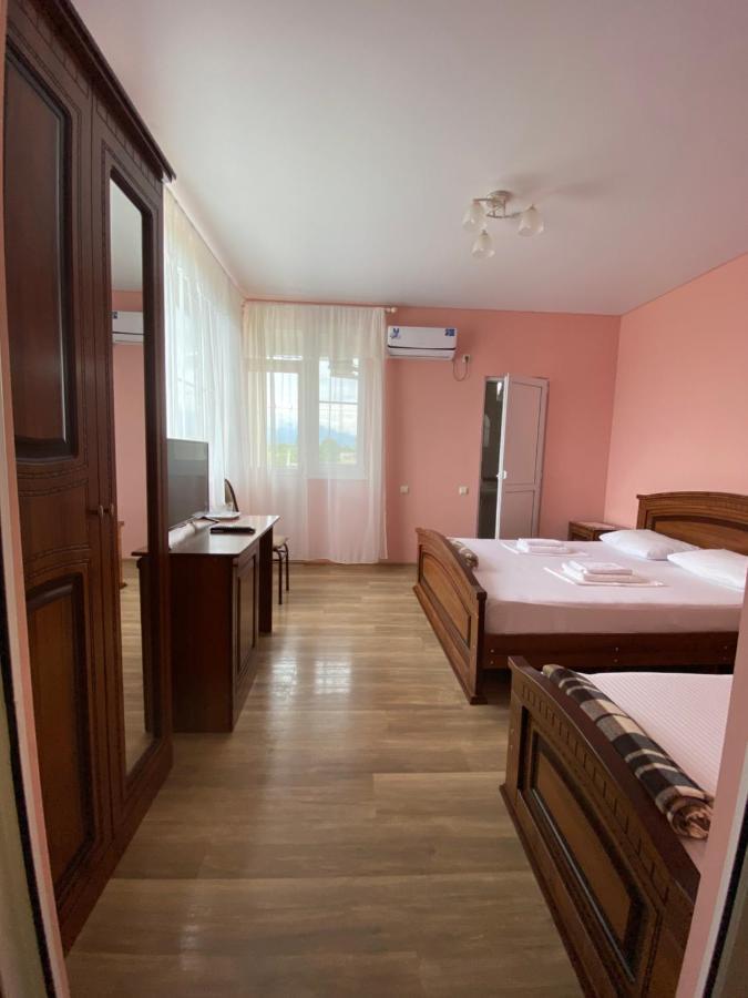 Solomon Hotel Alakhadzi Esterno foto