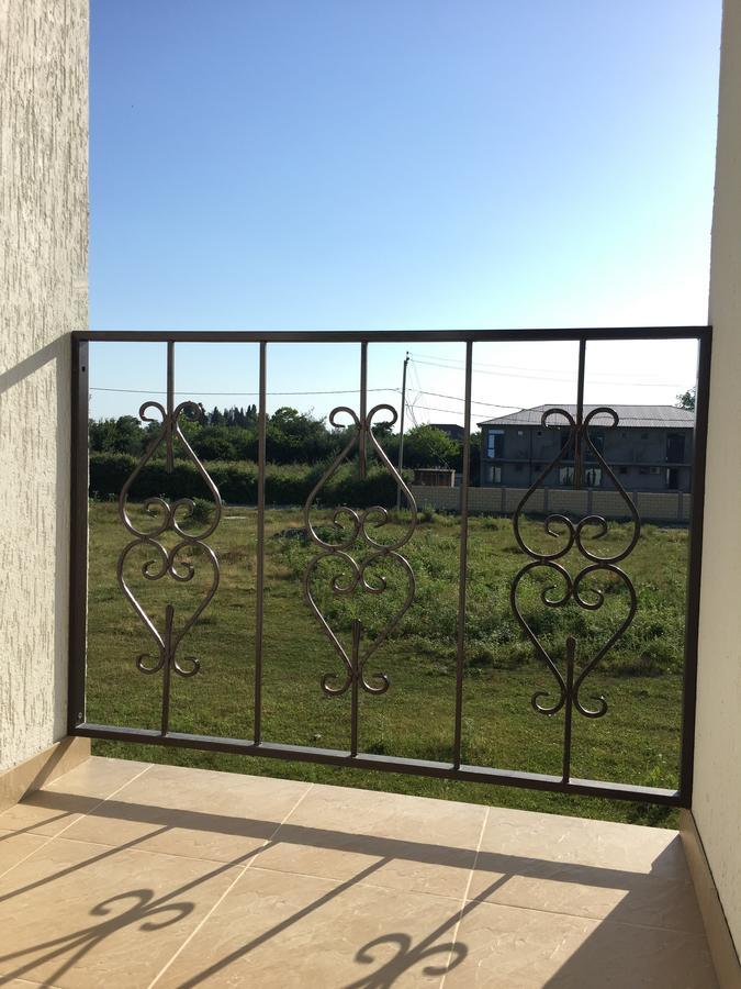 Solomon Hotel Alakhadzi Esterno foto